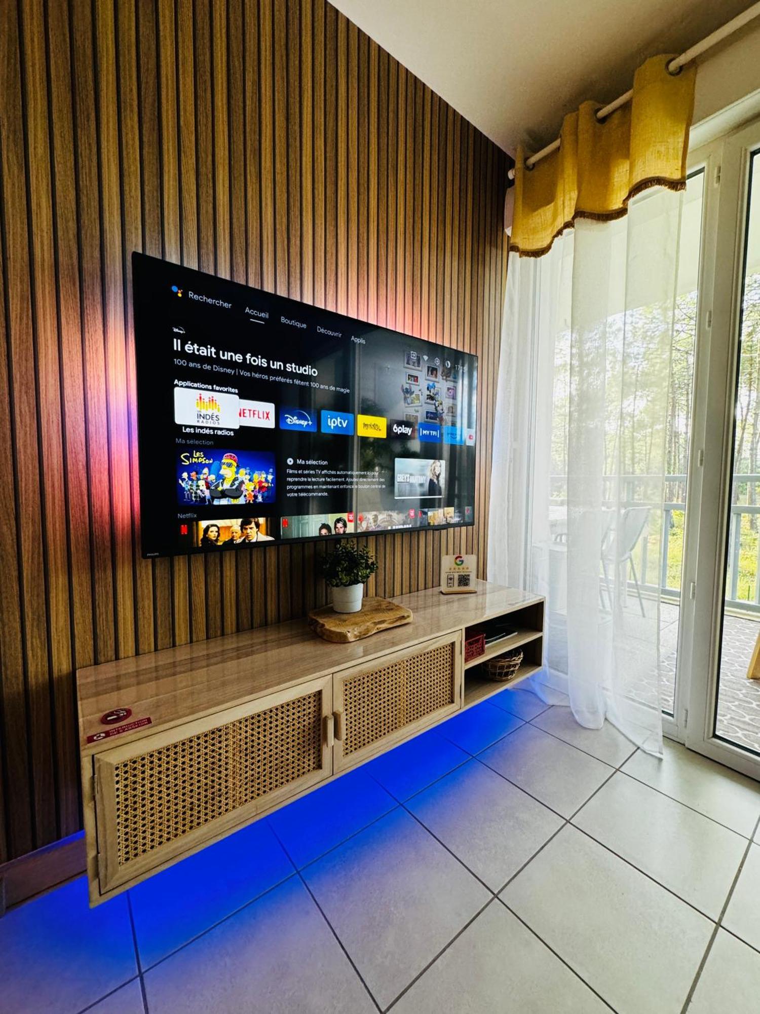 Apartment La Foret Des Pins - Free Check-in - Wifi - Parking Prive - Netflix - Draps & Serviettes Inclus *